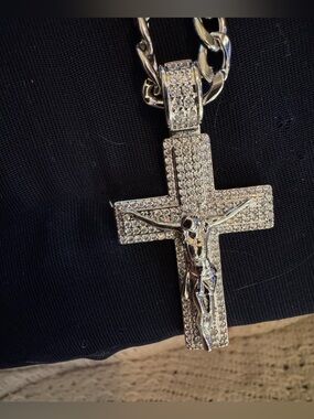 Silver-Tone Cross Pendant Necklace with Heavy Link Chain